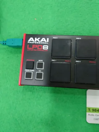 Controlador Akai LPD8