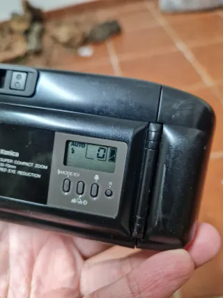 Máquina Fotográfica vintage Konica Big Mini BM-311