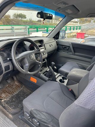 Mitsubishi Montero 2006