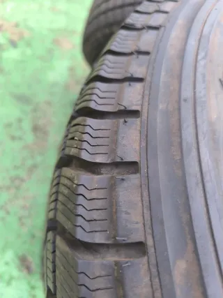 Llantas mercedes + Michelin Alpine 4x4