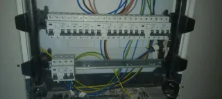 Se hacen todo tipo de trabajos eléctricos