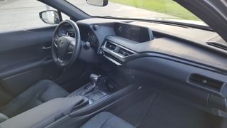 Lexus UX 2.0 250H Premium