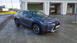 Lexus UX 2.0 250H Premium