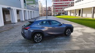 Lexus UX 2.0 250H Premium