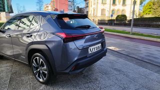 Lexus UX 2.0 250H Premium