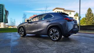 Lexus UX 2.0 250H Premium