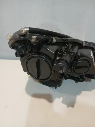 Faro Izquierdo Mercedes CLS Xenon