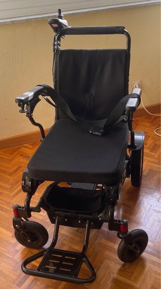 Silla de ruedas eléctrica TEYDER. Modelo SPA