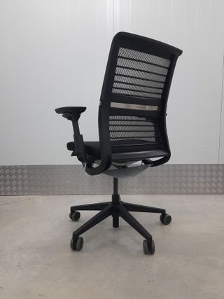 Silla STEELCASE THINK v2 ergonómica profesional