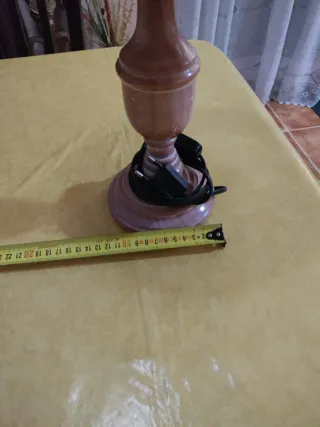 Lámpara sobremesa macramé rosa arte y decoración.