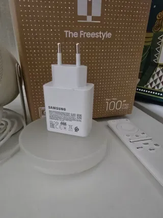 SAMSUNG PROYECTOR FREESTYLE
