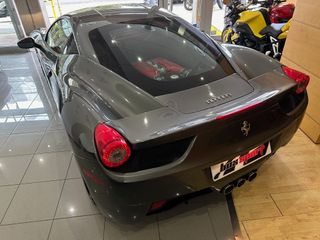 Ferrari 458 Italia 2010