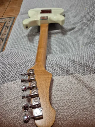 Guitarra electrica stratocaster JET
