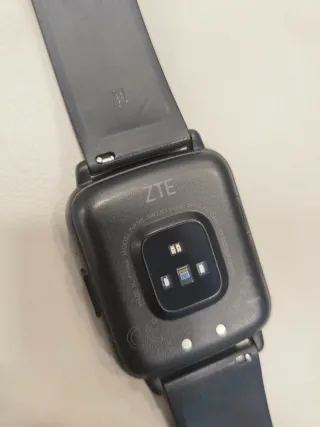 Pulsera de actividad. Smartwatch. ZTE Live 3