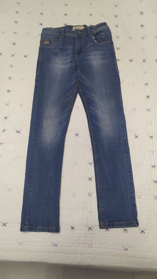 Pantalón vaquero niño Talla 10 El Corte Inglés.