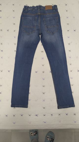Pantalón vaquero niño Talla 10 El Corte Inglés.