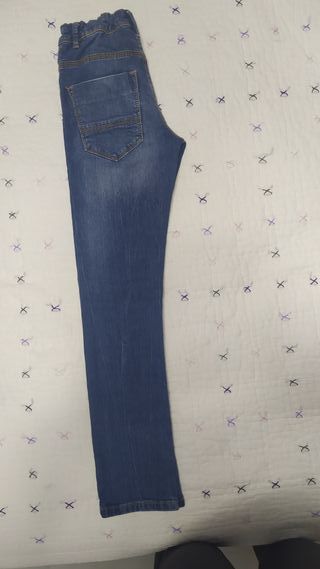 Pantalón vaquero niño Talla 10 El Corte Inglés.