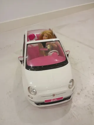 Coche Barbie convertible con Barbie