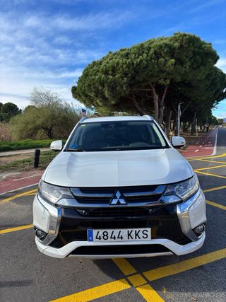 Mitsubishi Outlander 2018