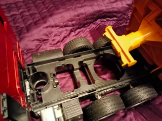 Camión Volquete Bruder 02751 con Pala Liebherr