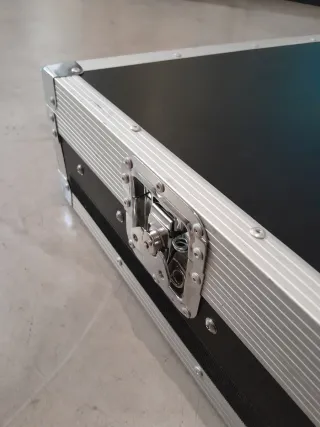 Monitor Broadcast LCD 28 pulgadas