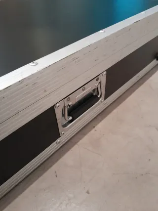 Monitor Broadcast LCD 28 pulgadas