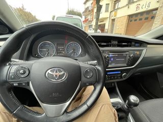 Toyota Auris 2014