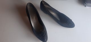 Zapatos de fiesta negros, tacón medio