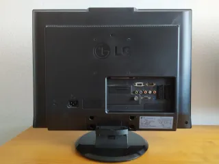 TV LG Flatron 22 pulgadas