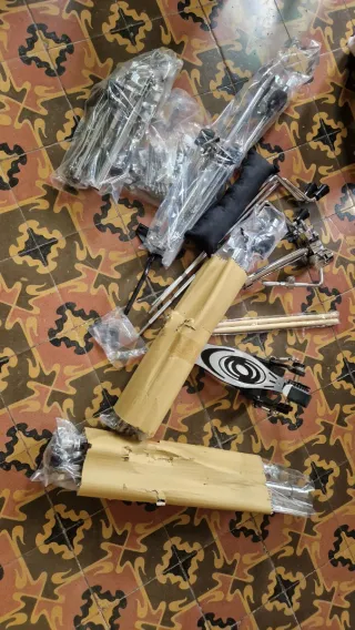 Batería DW PDP NewYorker+Herrajes/pedal,A ESTRENAR