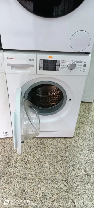 Lavadora  7 kg Secadora 4 KG Bosch Serie 4