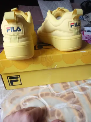 Zapatillas Fila Mujer Amarillas Talla 38 Nuevas