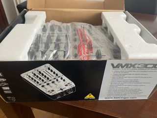 Mezclador DJ Behringer VMX300 Pro
