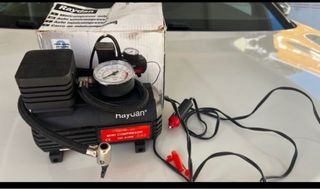 Este minicompresor de aire es adecuado para coches