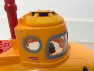 Submarino Fisher Price Amarillo