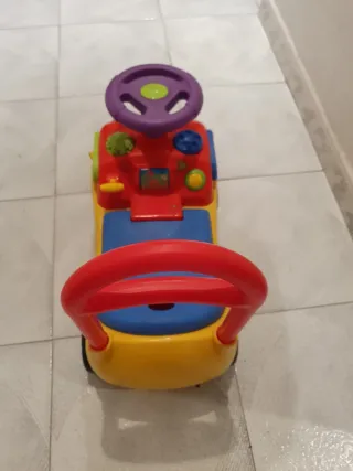 Correpasillos infantil con volante