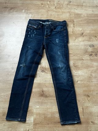 Diesel Jeans Azules Desgastados