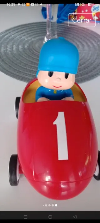 Coche Pocoyo con Sonidos y Movimiento
