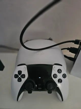 Ps5 Digital + Mando Dual Sense Edge competitivo