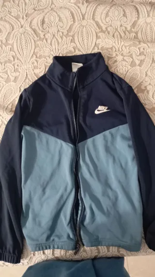 Chándal Nike original  Talla 147 - 158 cm