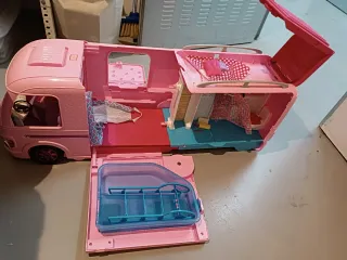 Autocaravana Barbie Rosa