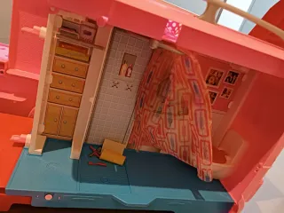 Autocaravana Barbie Rosa