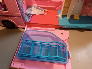 Autocaravana Barbie Rosa