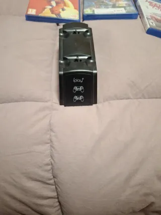 PS4 (PlayStation 4) + 2 Mandos + Juegos