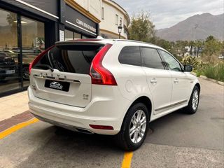 VOLVO XC60 2.4 D4 AWD Summum Auto