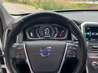 VOLVO XC60 2.4 D4 AWD Summum Auto