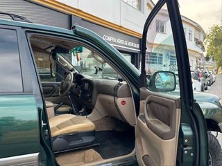 TOYOTA Land Cruiser 100 4.2TDI VX LHR