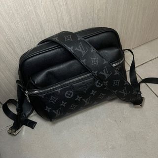 Bandolera Louis Vuitton Negra y Gris