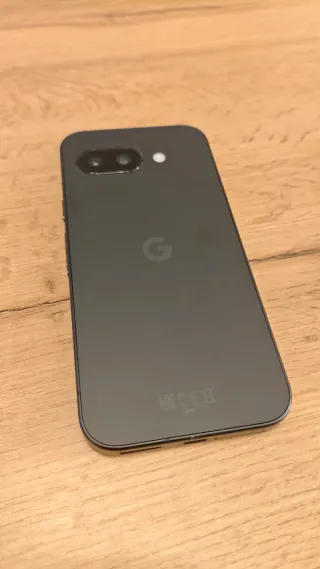 Google Pixel 9a Negro + Cargador, funda y protecto