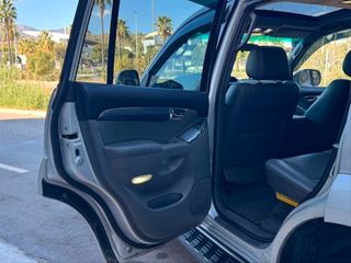 TOYOTA Land Cruiser 4.0 VVTi VX Auto